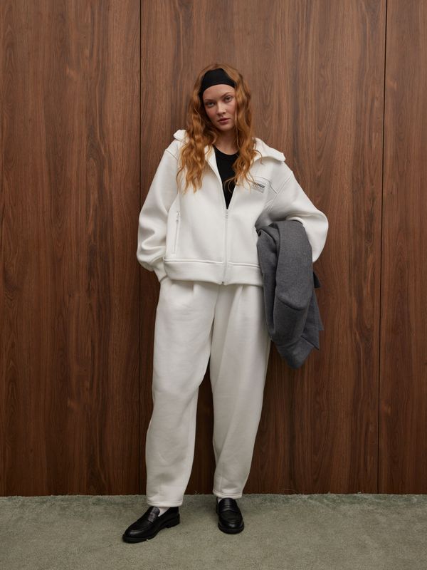 Толстовка на молнии утепленная 