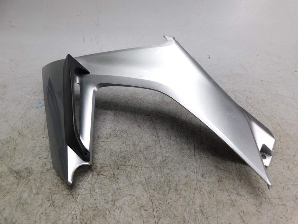Пластик боковой левый Honda NC700X RC63 64395-MGS-D300