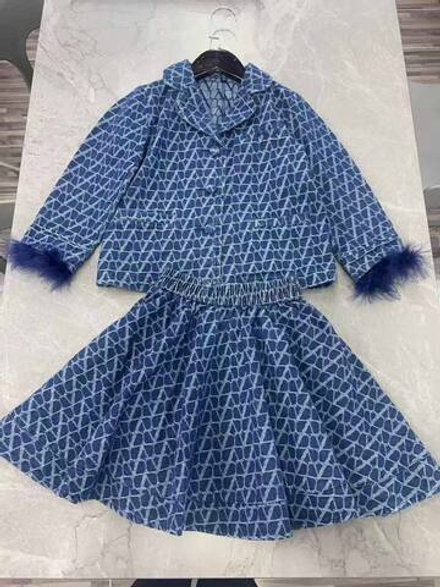 Костюм Valentino