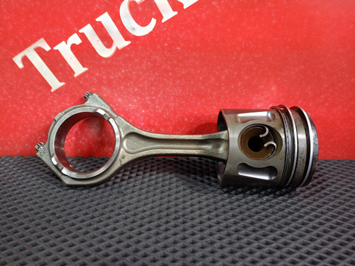 Поршень с шатуном