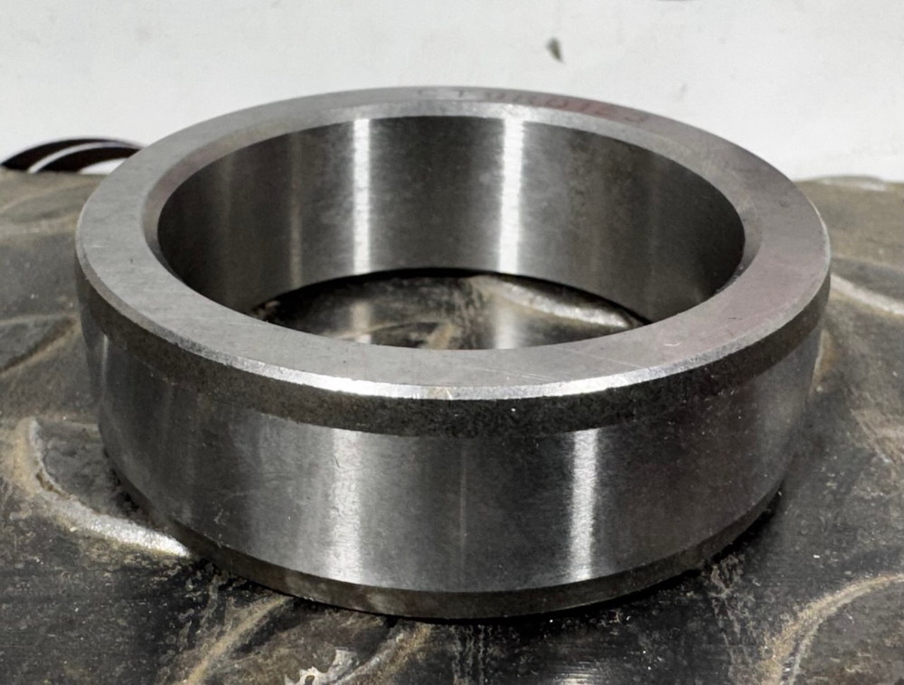 Втулка 9R-0153