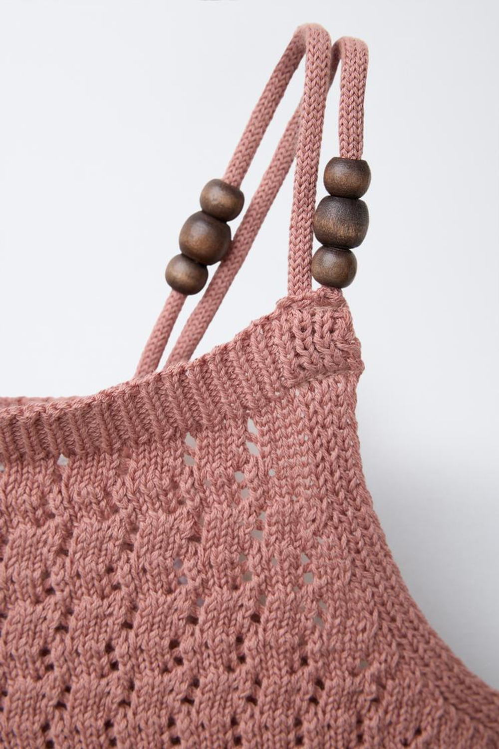 ZARA ТРИКОТАЖНОЕ ПЛАТЬЕ С БУСИНАМИ, РОЗОВАТЫЙ