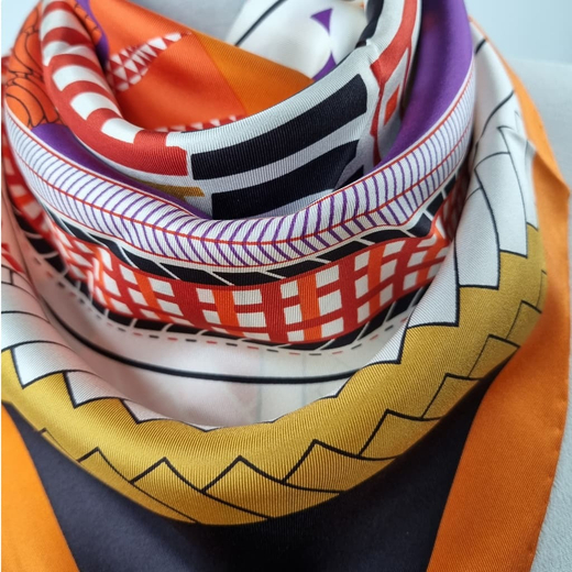 Платок 90x90 см AV-HA84302