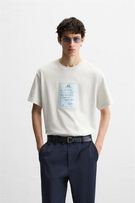 ZARA ФУТБОЛКА С КОНТРАСТНОЙ НАШИВКОЙ, ЖЕМЧУЖНО-СЕРЫЙ