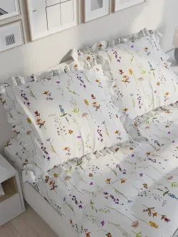 Декоративная наволочка с рюшами, оборками "Маргарита" 70х70 см, 1 шт, без молнии