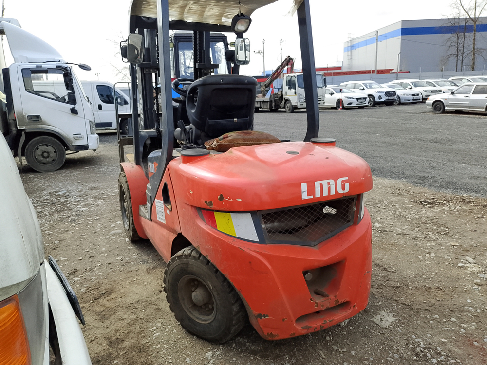 Lonking LG* Вилочный погрузчик LG30DT	(Дизельный, 3,3 л, 48 л.с., АТ)