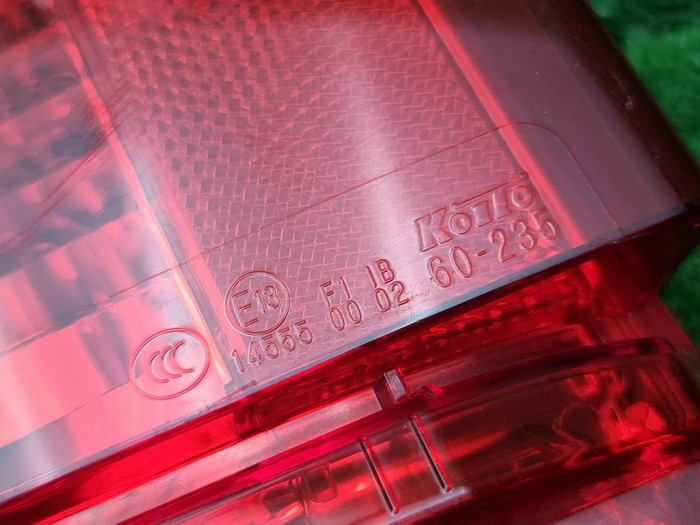 ПТФ левый Toyota Land Cruiser 200 (2015-2021)