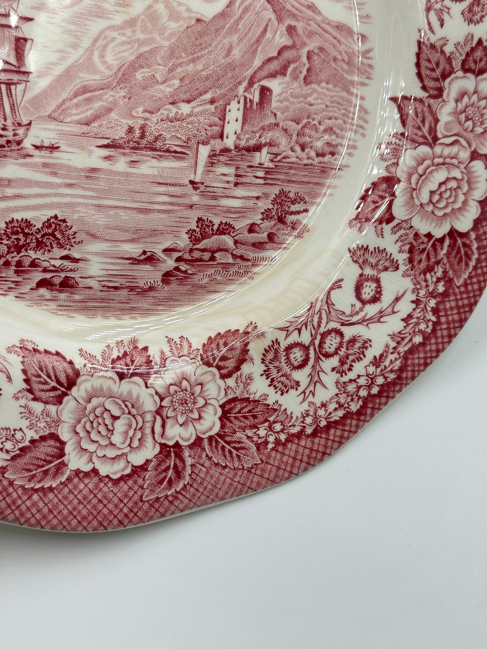 Тарелка Enoch Wedgwood, Lochs of Scotland