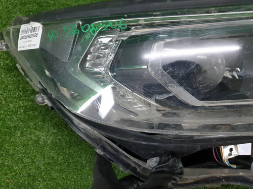 Битая Фара правая Toyota RAV4 5 XA50 (2018-н.в.) LED