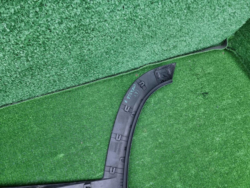 Накладка двери задняя RH Hyundai Tucson 4 (20-нв)