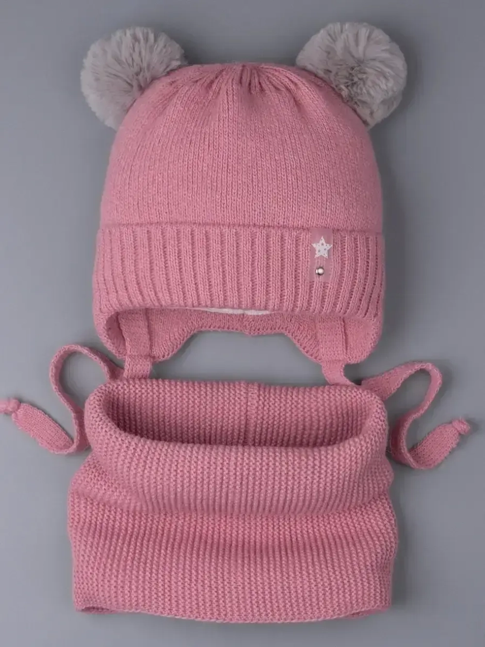 Шапка зимняя вязаная и снуд