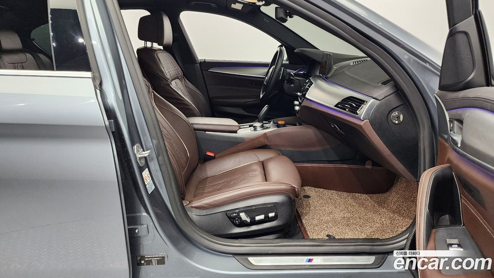 BMW 5 Series (G30) 520d M Sports Plus (09.2019)