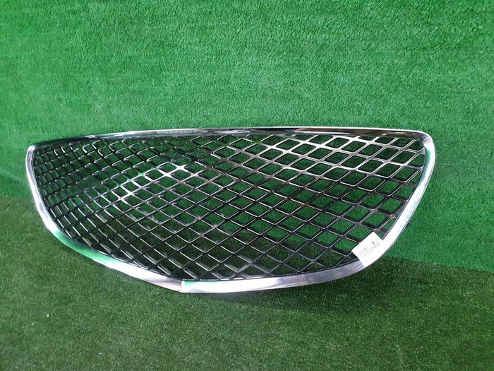 Решетка радиатора Genesis GV70 (2020-н.в.)