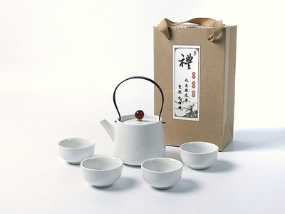 322010 Сервиз "Белый" чайник 230мл, 4 пиалы 50мл, в подарочной коробке, керамика