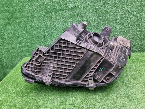 Фара правая Mercedes C w205 (2018-2023) LED