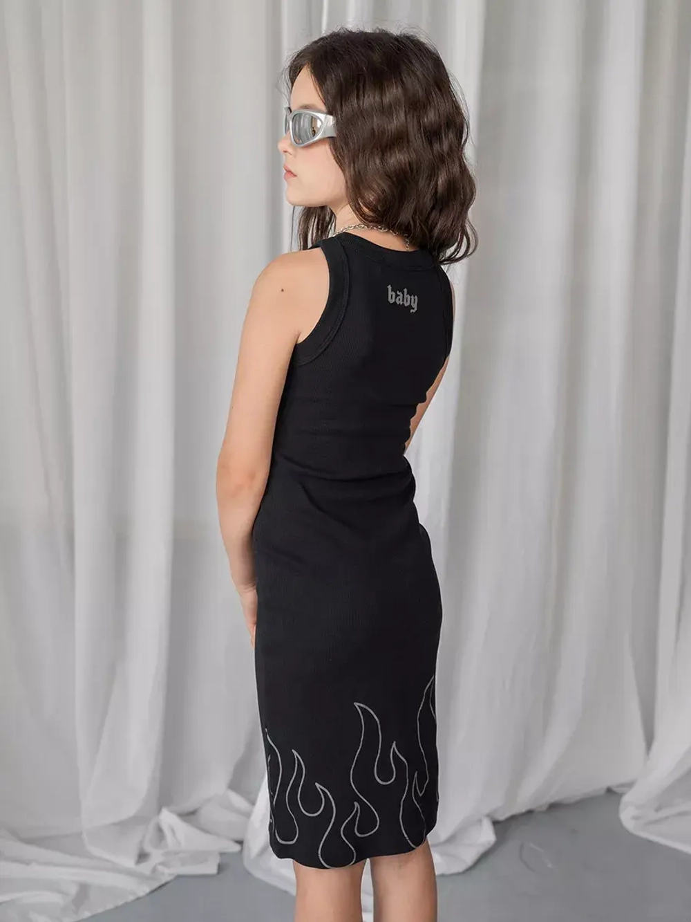 Летнее черное платье в сад для девочки