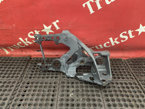 Кронштейн рессоры передней левый 2021г