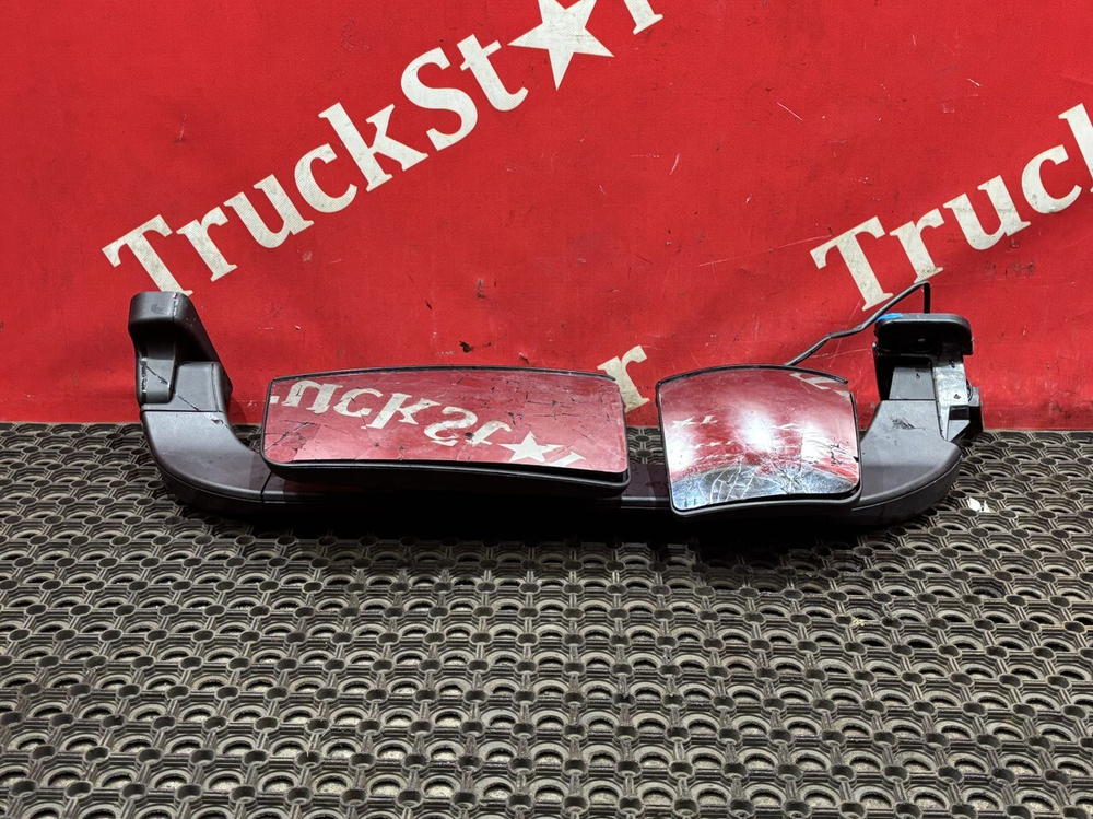 Зеркало (дефект) заднего вида боковое левое 2024г