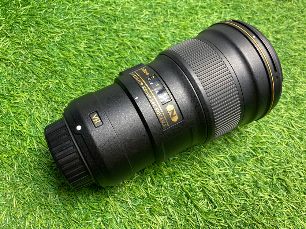 Nikon 300mm 4E PF ED VR AF-S Nikkor