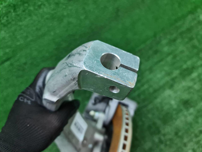 Кулак поворотный правый Lixiang L9 (2022-н.в.)