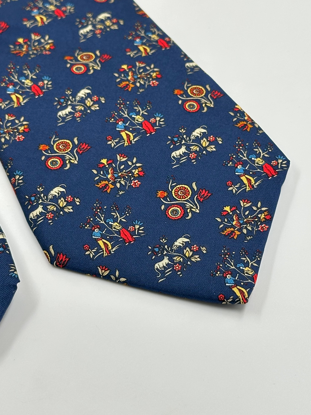 Галстук синий Salvatore Ferragamo