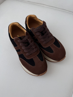 Кроссовки из натуральной замши