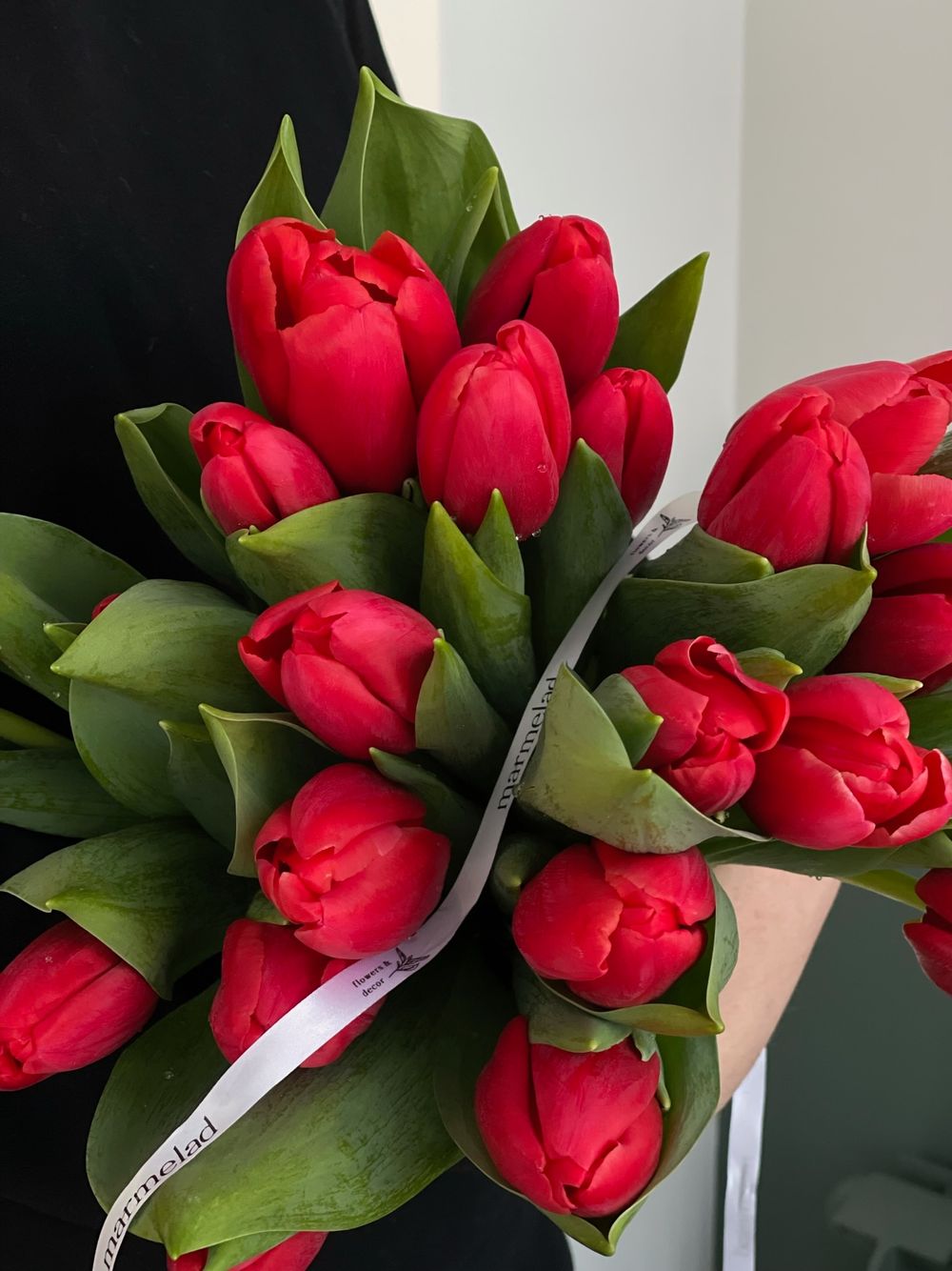 Тюльпаны классика - красный цвет