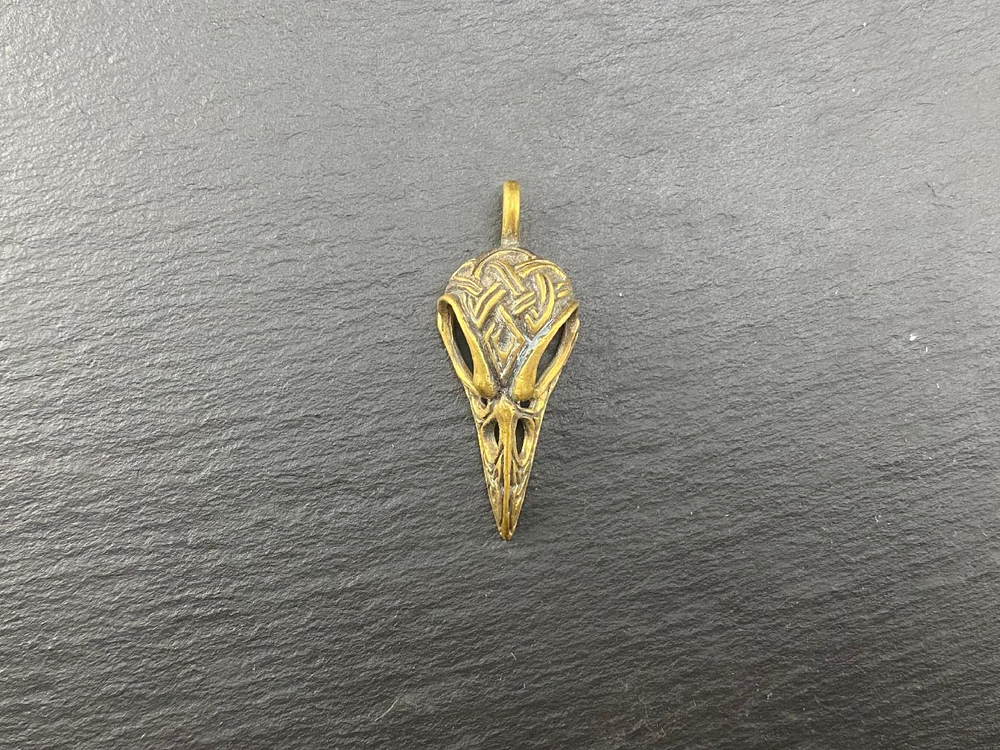 Подвеска. Череп ворона