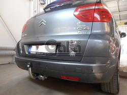 Фаркоп оцинкованный Galia C051A для Citroen C4 Picasso 2006-2013, Citroen C4 Grand Picasso 2006-2013, Peugeot 5008 2009-2017(паспорт и сертификат в комплекте)(без электрики)