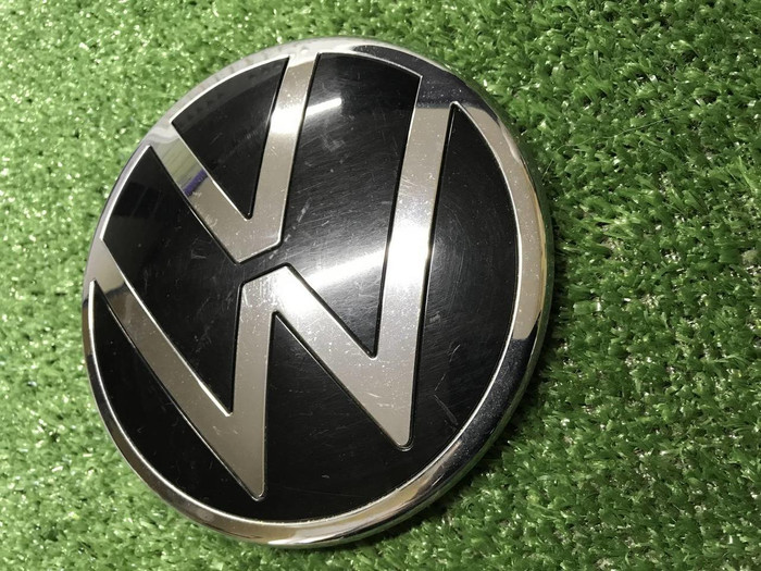 Эмблема решетки радиатора VW Polo 6 (2020-2022)