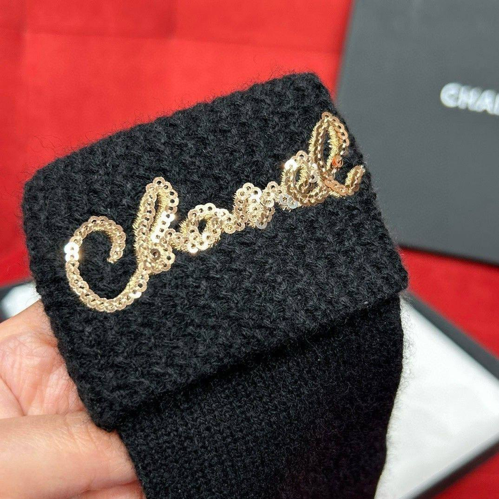 Комплект CHANEL (шапка + шарф + перчатки)