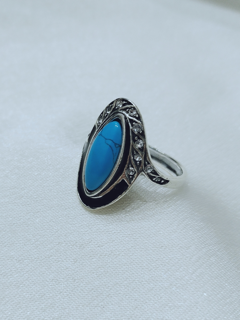 "Соперница" кольцо из коллекции "Самоцветы"