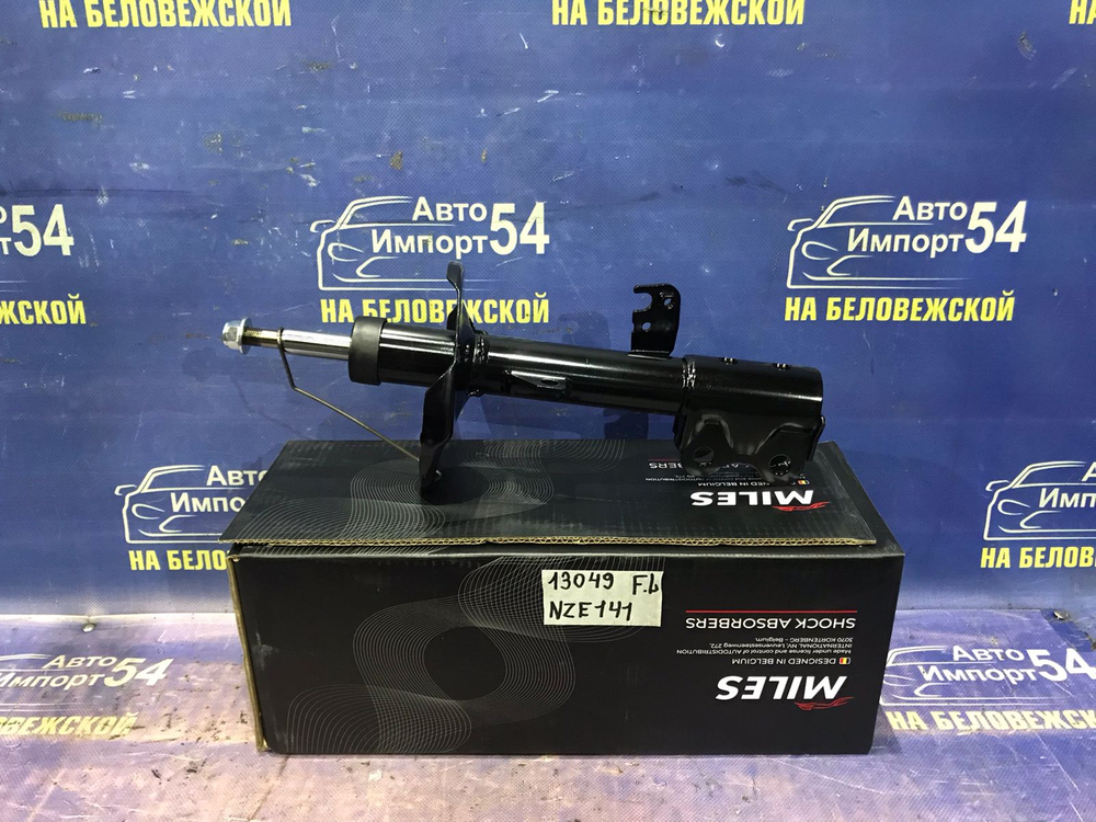 Стойка передняя левая TOYOTA FIELDER 2006-2012