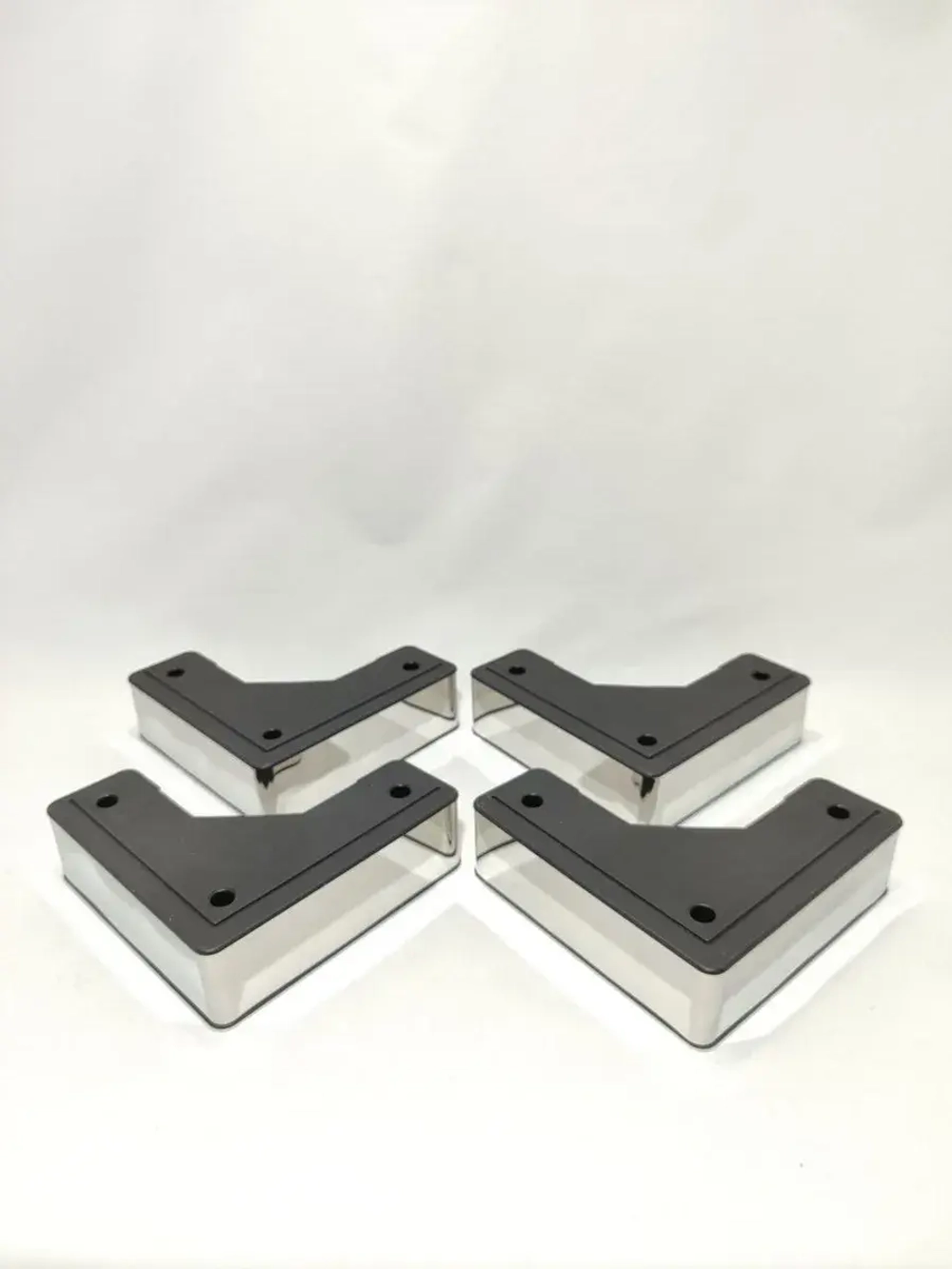 Мебельные ножки пластиковые для дивана шкафа и тумбочки