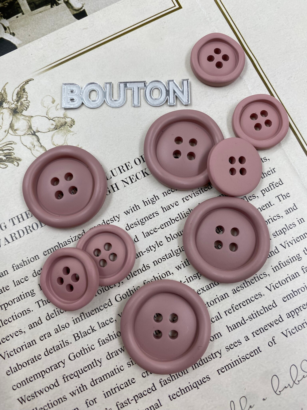 Пуговицы на прокол с объемным ободком пыльно-розовые