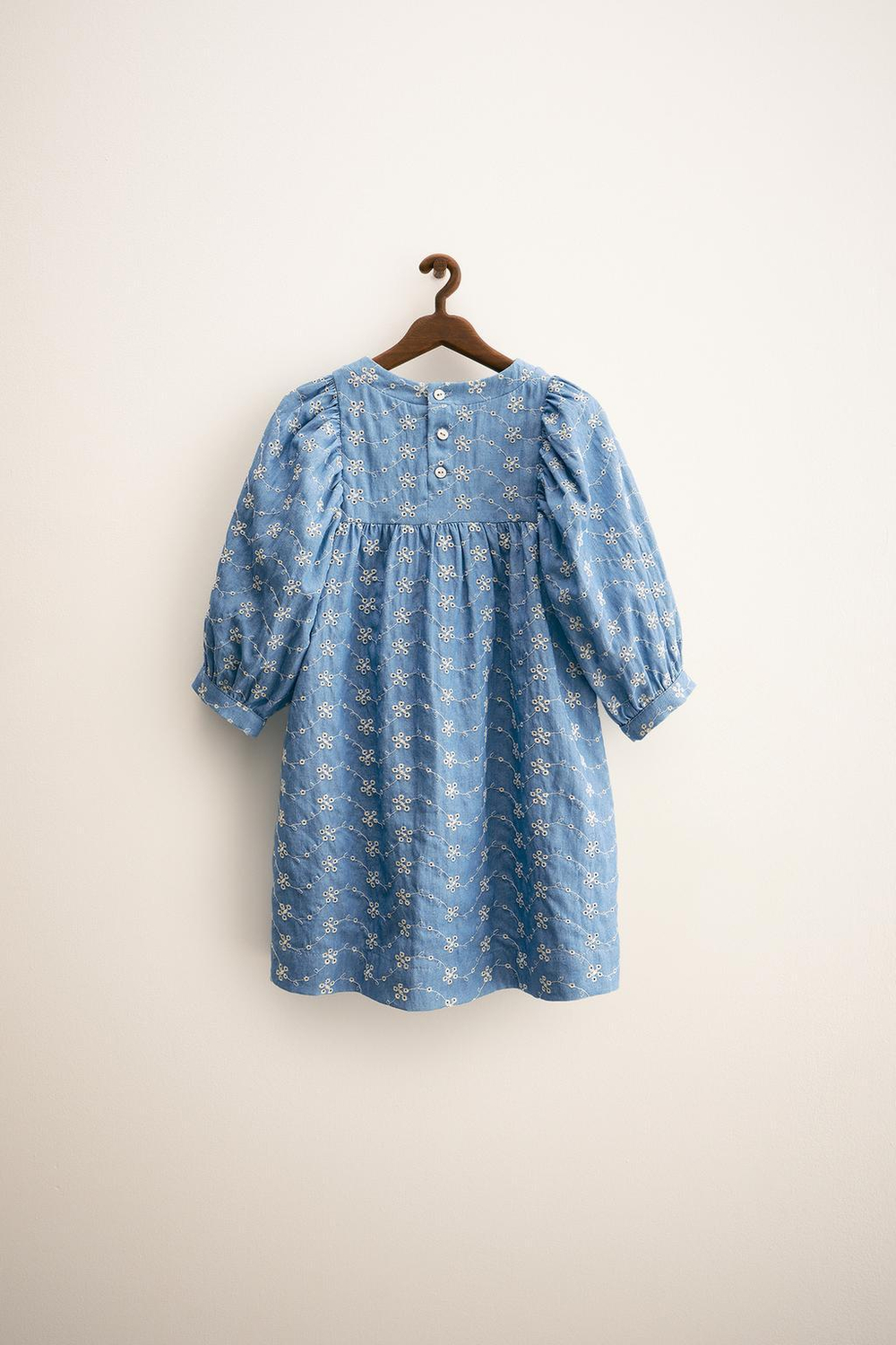 ZARA ZARA TIMELESS — ПЛАТЬЕ С ВЫШИВКОЙ, ГОЛУБОЙ