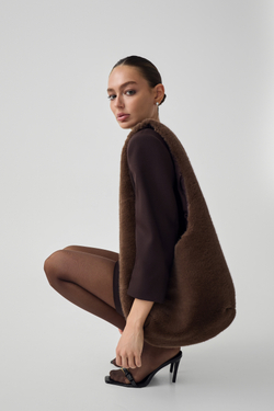 Комплект: жакет из шерсти со съемным воротником и юбка с отстегивающимся мехом