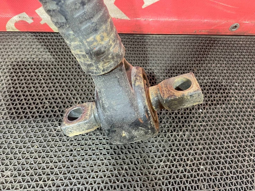 Тяга реактивная V-образная