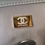 Chanel 19 26 cm