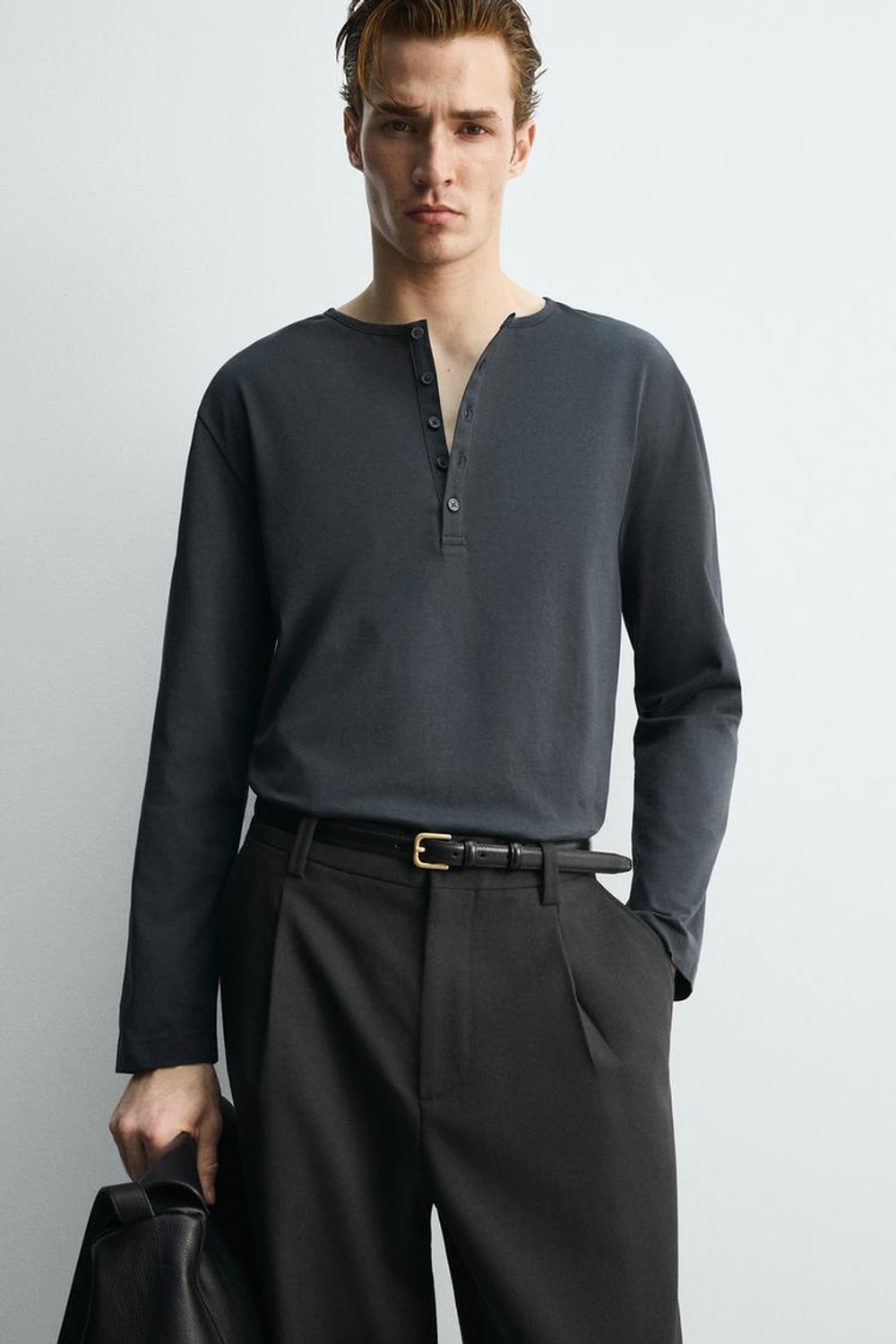 ZARA ФУТБОЛКА С ВОРОТНИКОМ НА ПУГОВИЦАХ — LIMITED EDITION, ТЕМНО-СЕРЫЙ