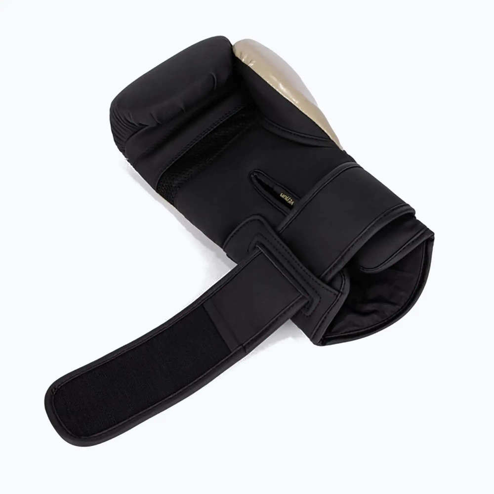 Боксёрские перчатки Venum Challenger 4.0 black/beige