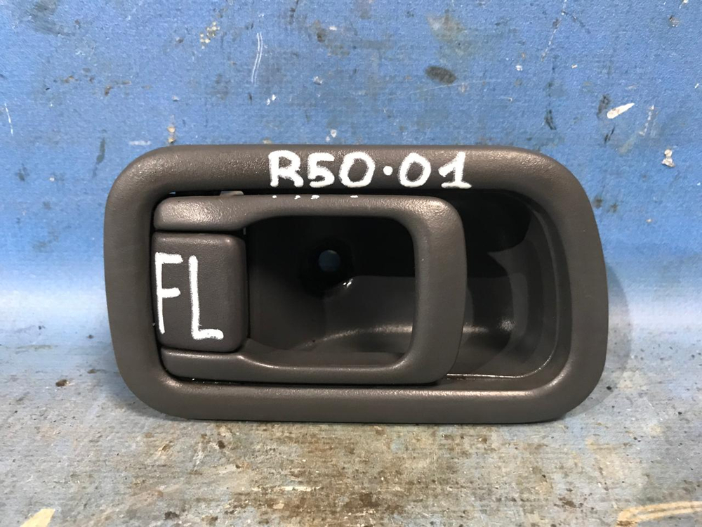 Ручка двери передней левой салонная NISSAN TERRANO 1996-2002