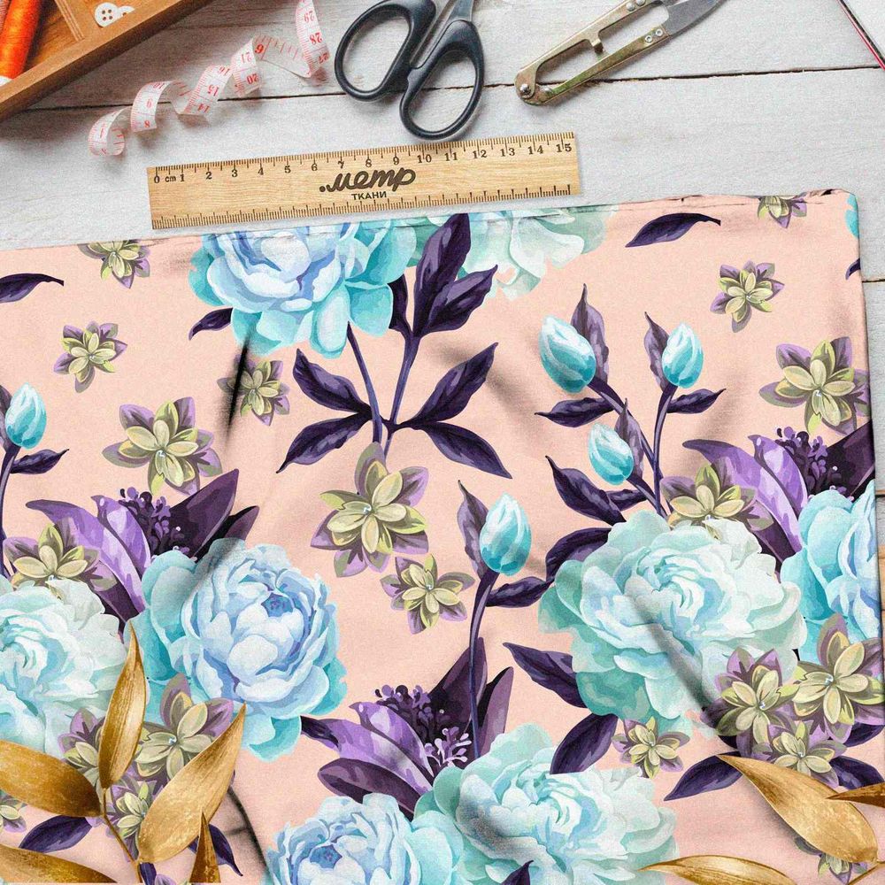Ткань бифлекс голубые розы и лепестки