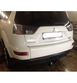 Фаркоп IMIOLA Y.024 Mitsubishi Outlander 2007-2012, Citroen C-Crosser 2007-2012, Peugeot 4007 2007-2012(паспорт и сертификат в комплекте)(без электрики)
