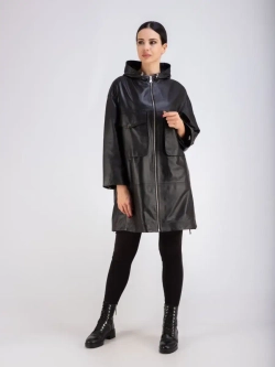 Пальто из натуральной кожи с капюшоном