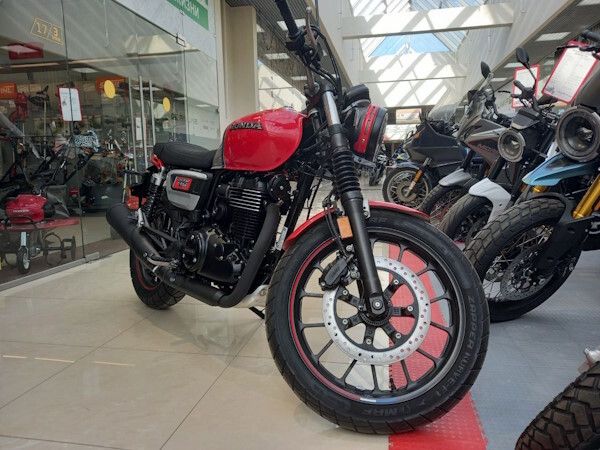 Мотоцикл HONDA CB 350 RS у официального дилера!