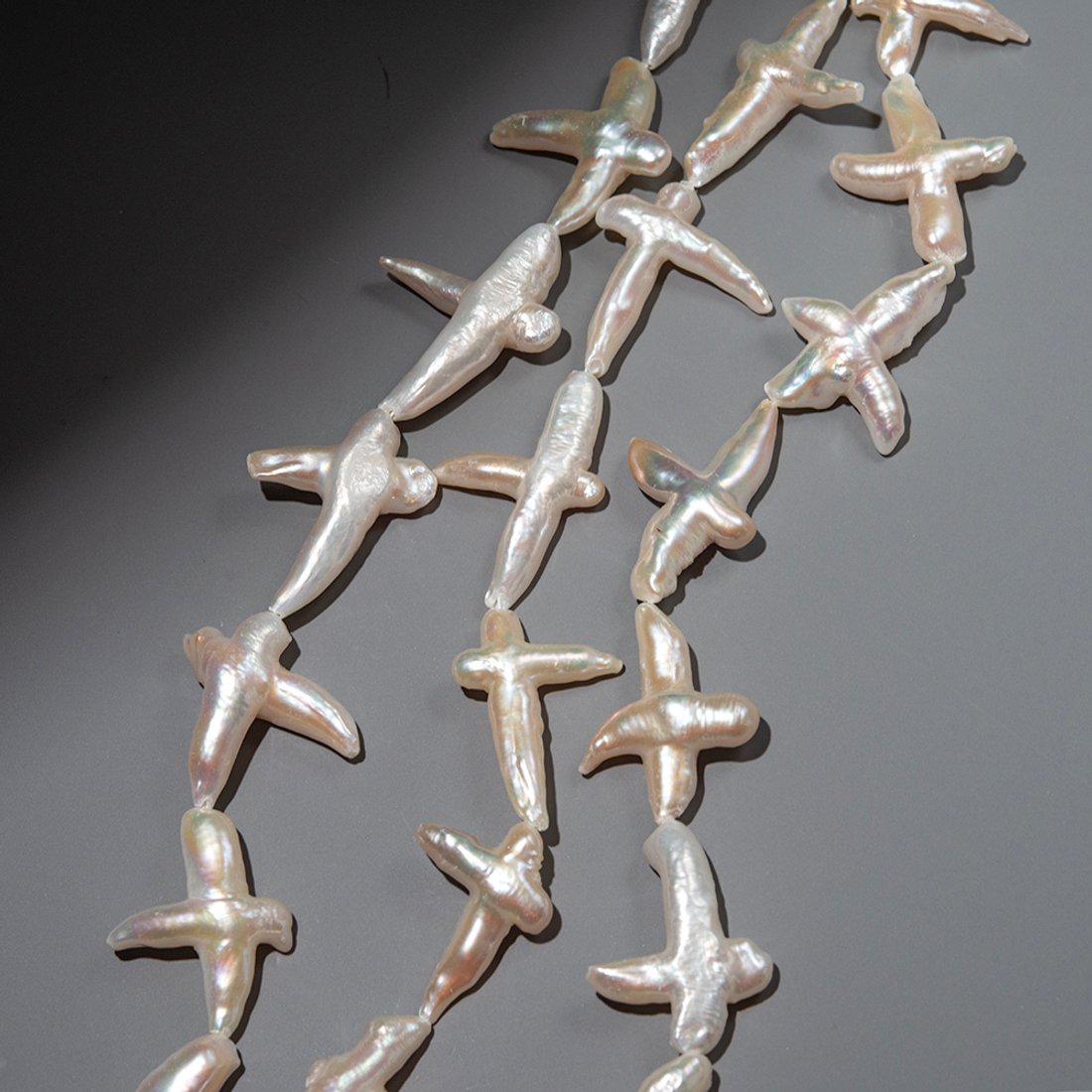 Жемчуг культивированный крупный барочный "Крест", белый, 30-55*24-33мм