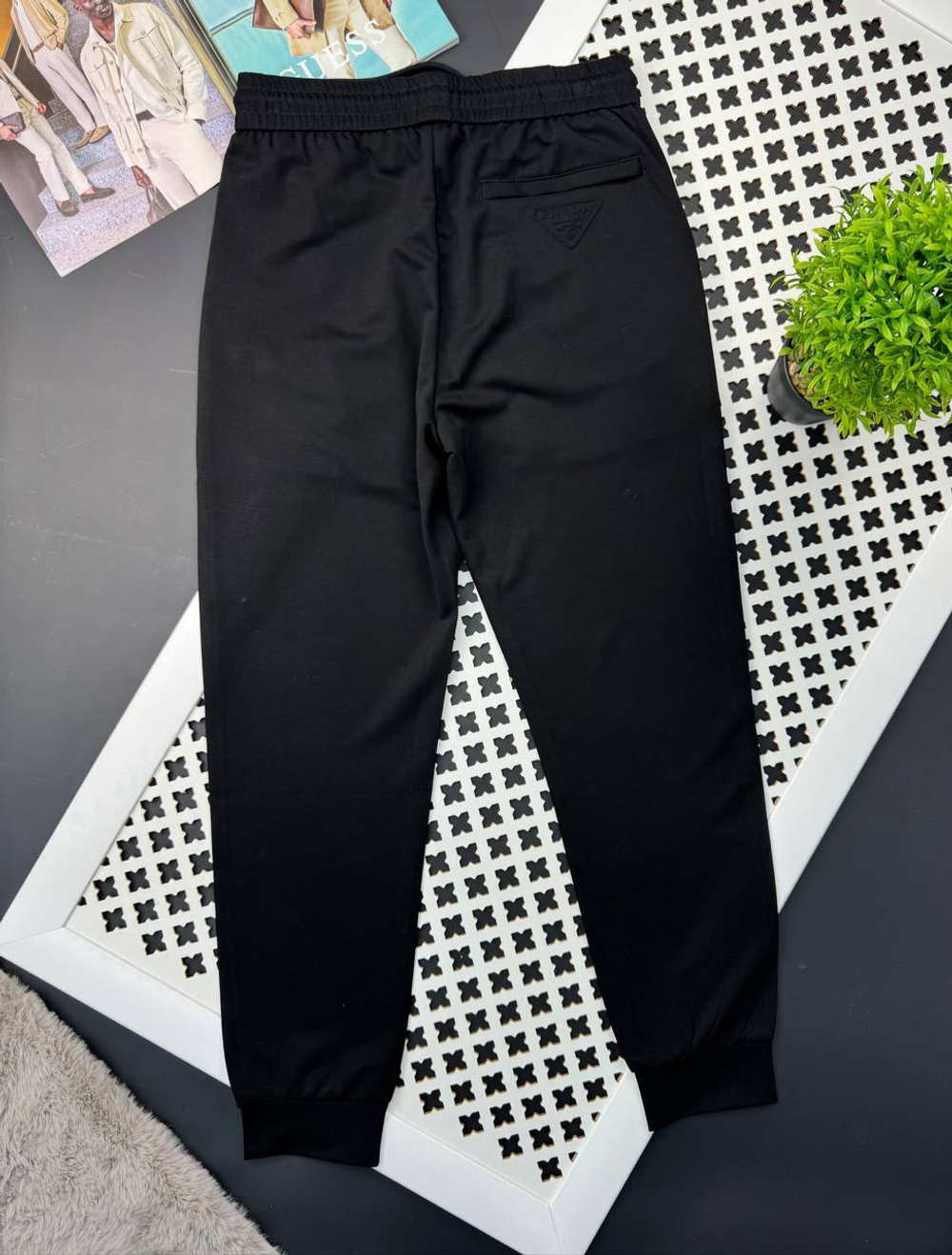 Спортивные штаны Prada