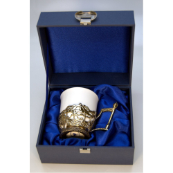 Кофейная чашка "Ирисы" в шкатулке бумвинил