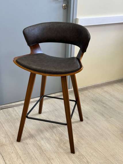 Полубарный стул Krone коричневый